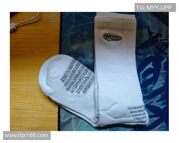 篮球装备选购指南：如何挑选适合你的高性能球袜